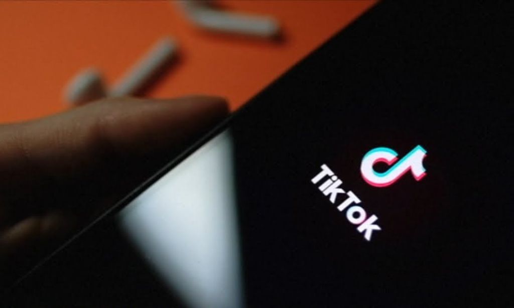 Trump TikTok Deal Murdoch