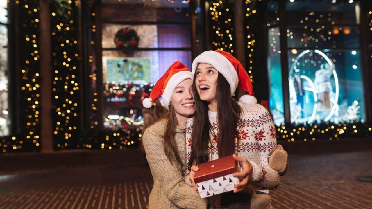 Christmas-2025-Celebrations-Across-the-USA-and-North-America