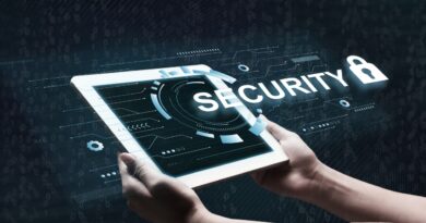 Cybersicherheitsrisiken für kleine Unternehmen Cybersicherheitsrisiken für kleine Unternehmen
