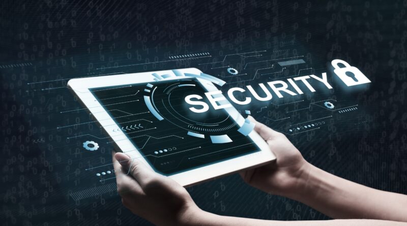 Cybersicherheitsrisiken für kleine Unternehmen Cybersicherheitsrisiken für kleine Unternehmen